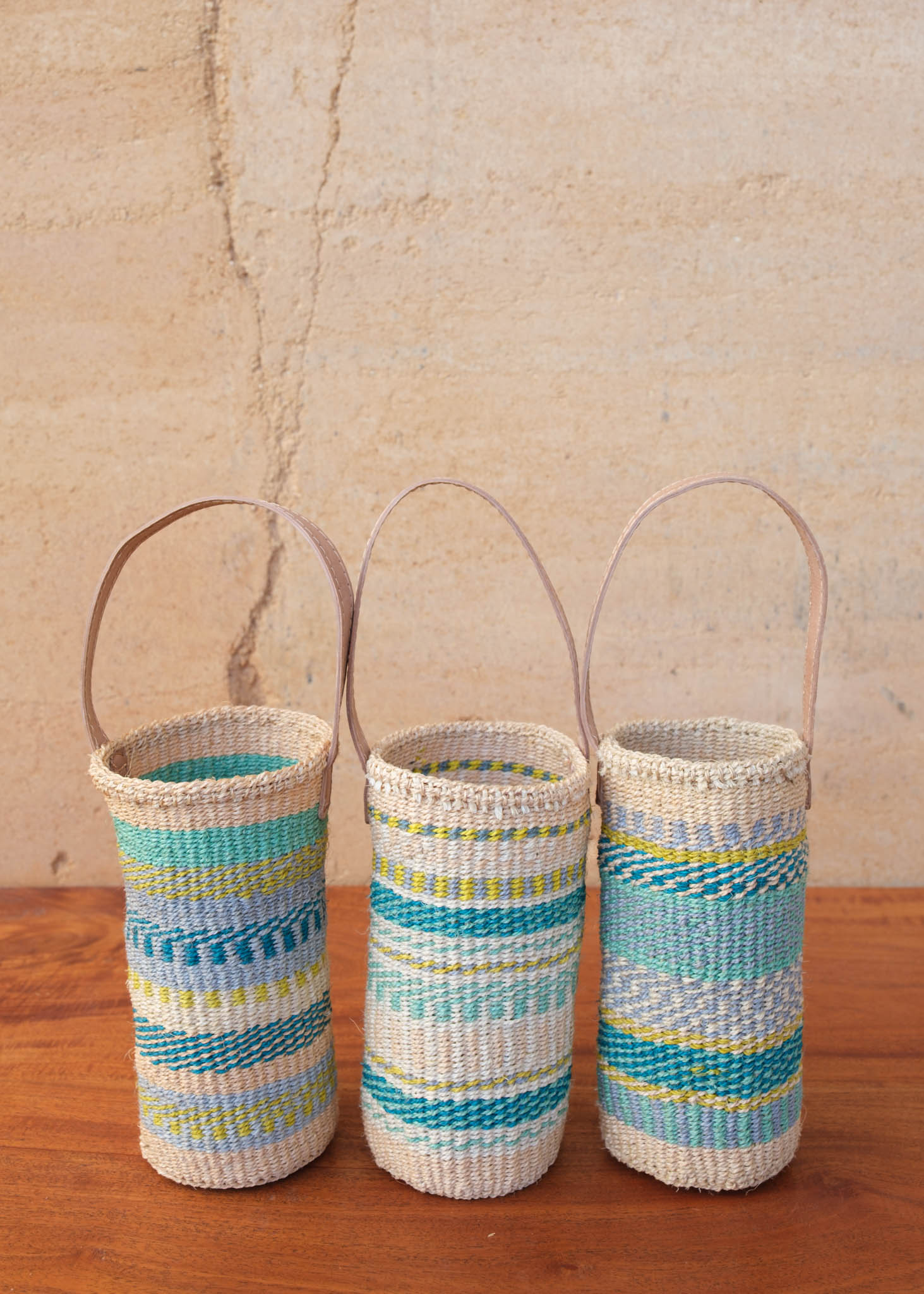 Bottle Gift Basket - Creative Design