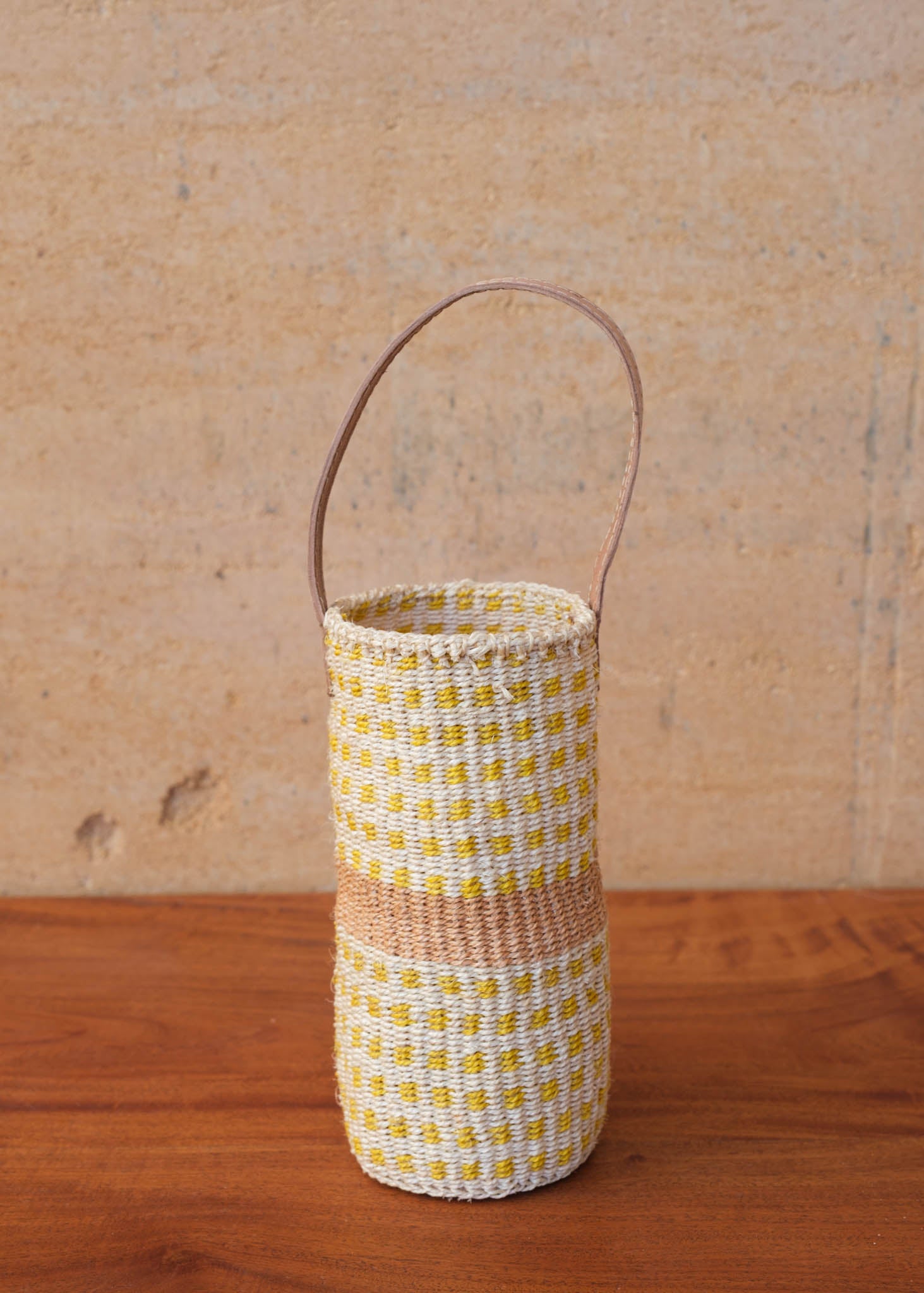 Bottle Gift Basket - Dotty